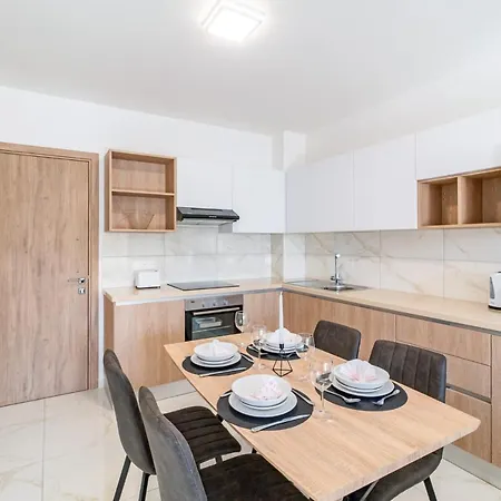 Adolina One Bedroom 103 By Ezoria Appartement Paphos