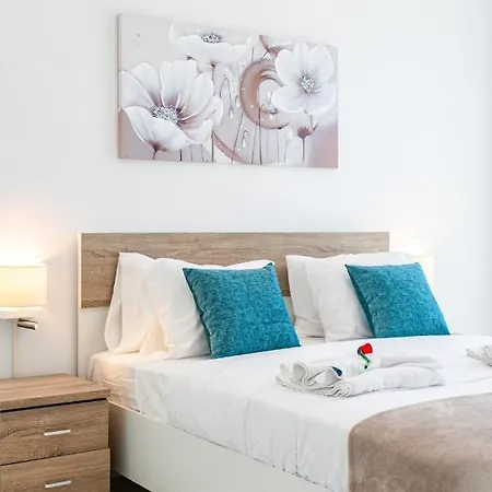 Adolina One Bedroom 103 By Ezoria Appartement *