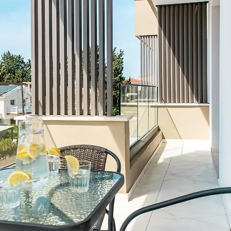 Apartamento Adolina One Bedroom 103 By Ezoria Pafos